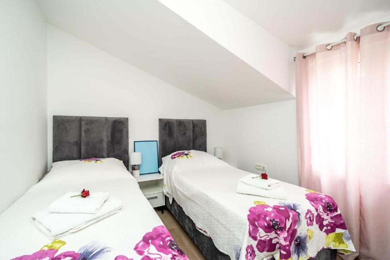 Apartment Matej Mokošica Buitenkant foto