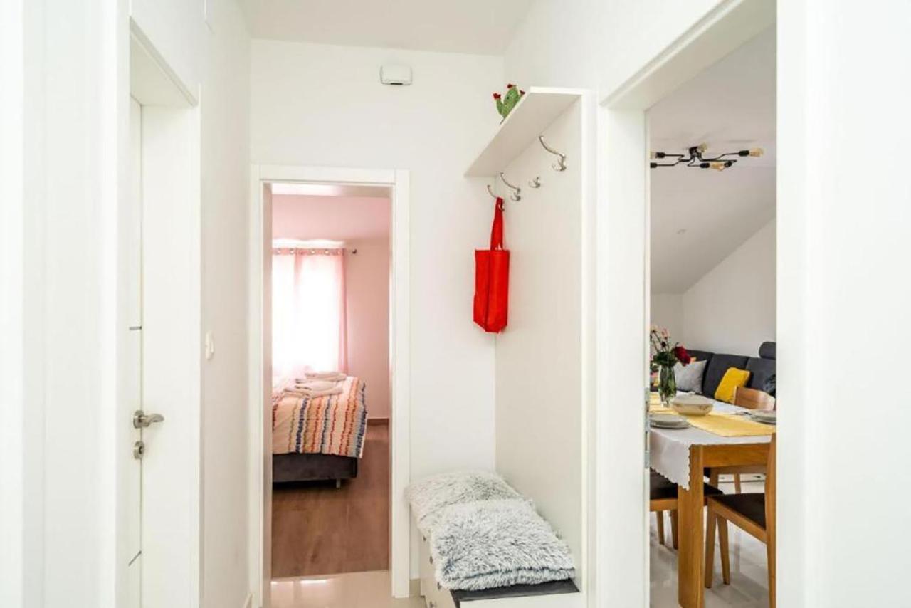 Apartment Matej Mokošica Buitenkant foto
