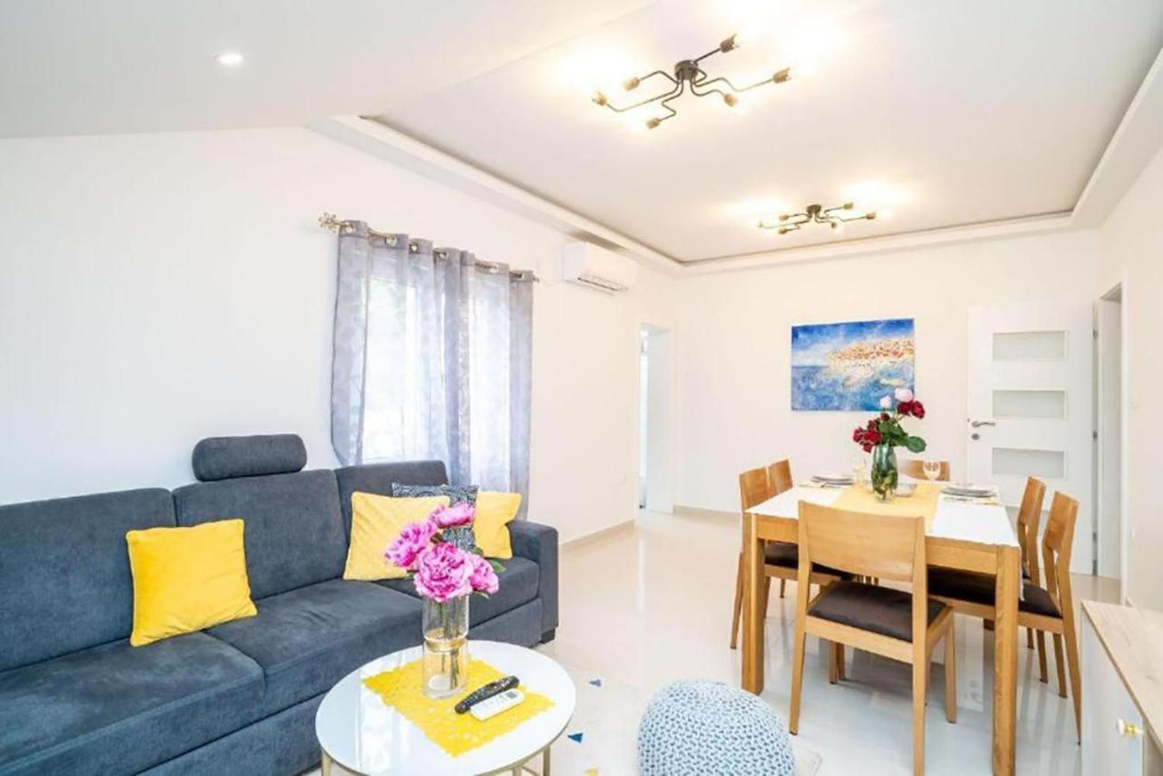 Apartment Matej Mokošica Buitenkant foto