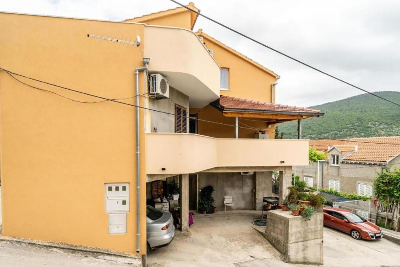 Apartment Matej Mokošica Buitenkant foto